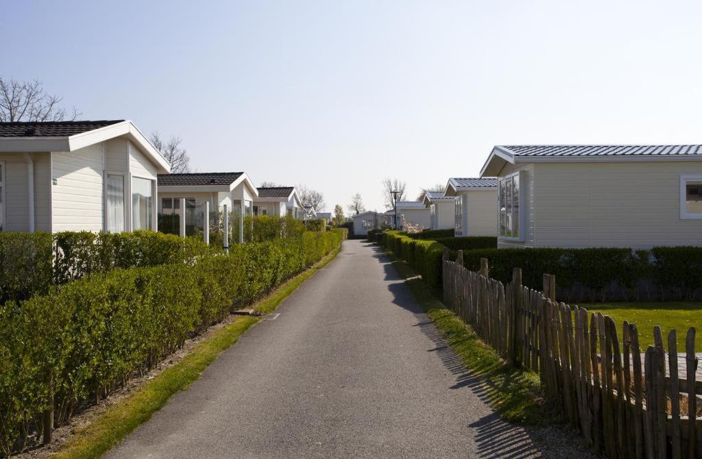 Chalet By The Sea Im Breskens Zeeland Villa Exteriör bild